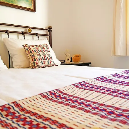 1 Hotel 2*